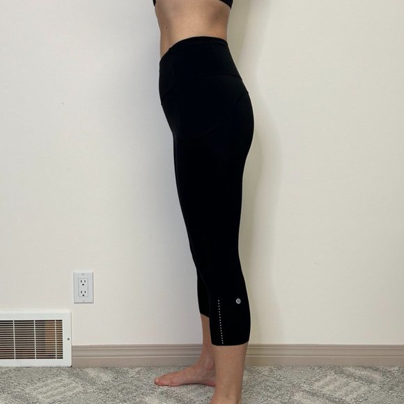 lululemon Womens Crop Leggings Sz. 6 *VGUC - Picture 3 of 3